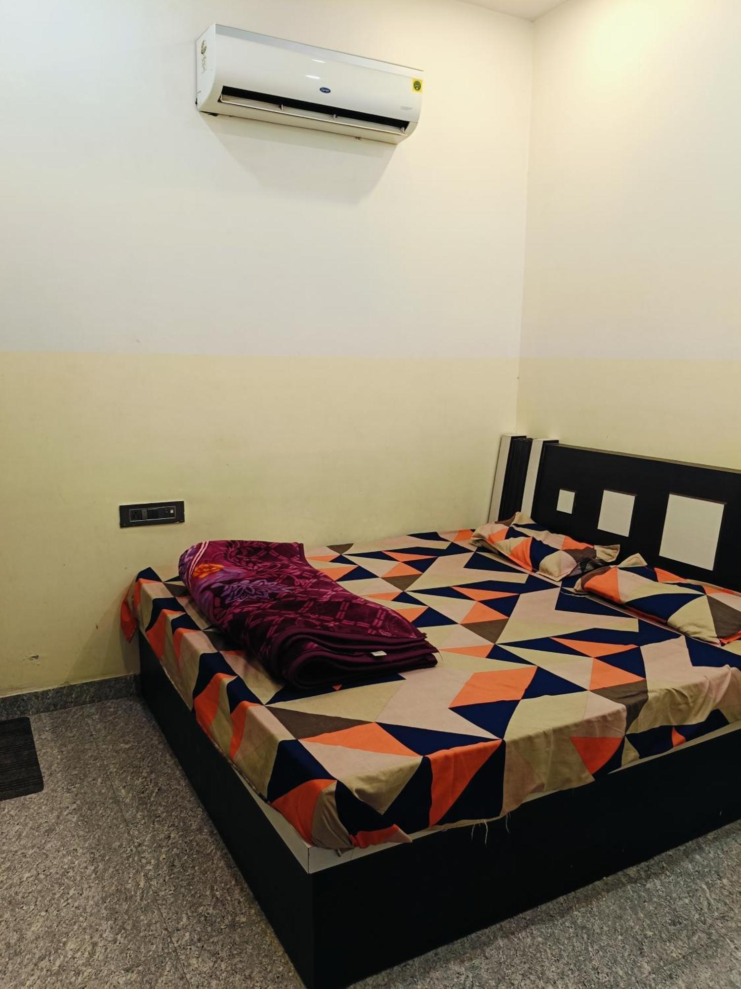 Jai Hanuman Guest House Palsana  Exterior foto